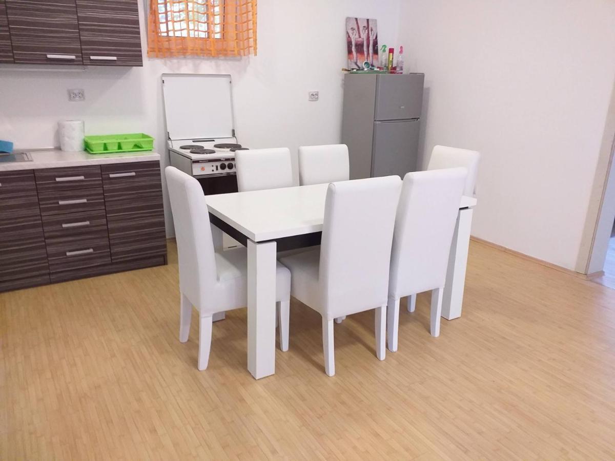 Apartmani Grza Paraćin Zewnętrze zdjęcie